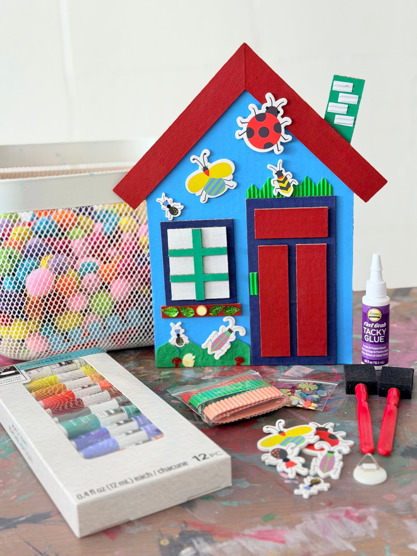 Summer Cottage Craft Kit (Bugs)